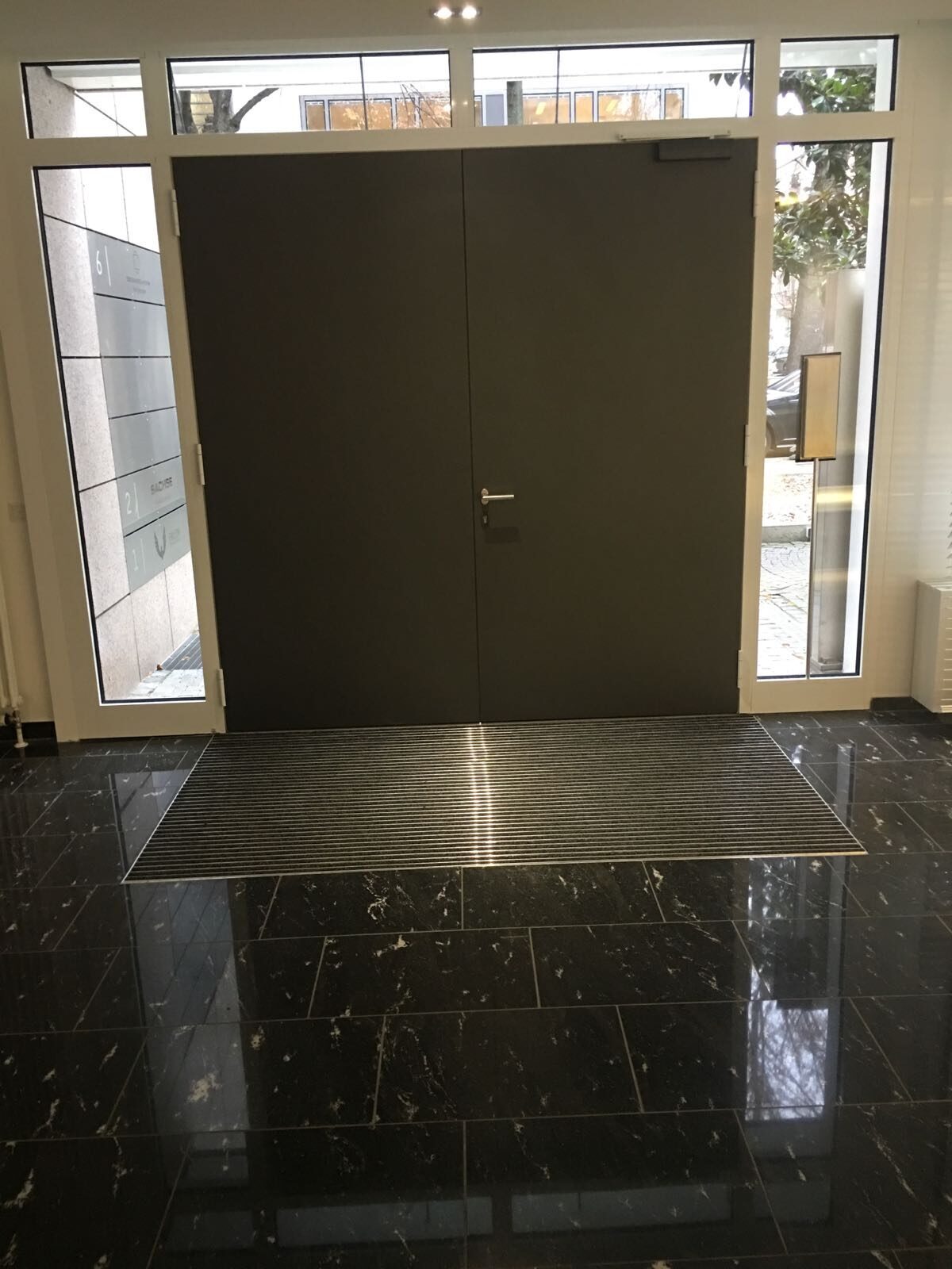 Eingangsbereich Bürokomplex Frankfurt, Bockenheim, Friedrichstraße 31